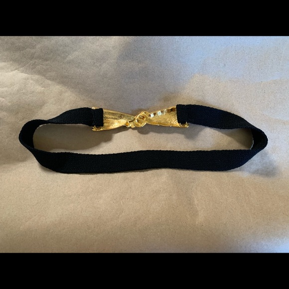VTG St. John black knit belt w/ gold bow closure. - Picture 3 of 6